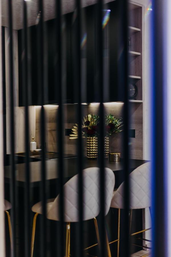 Appartement Apartman Stari Toranj II à Vukovar Extérieur photo