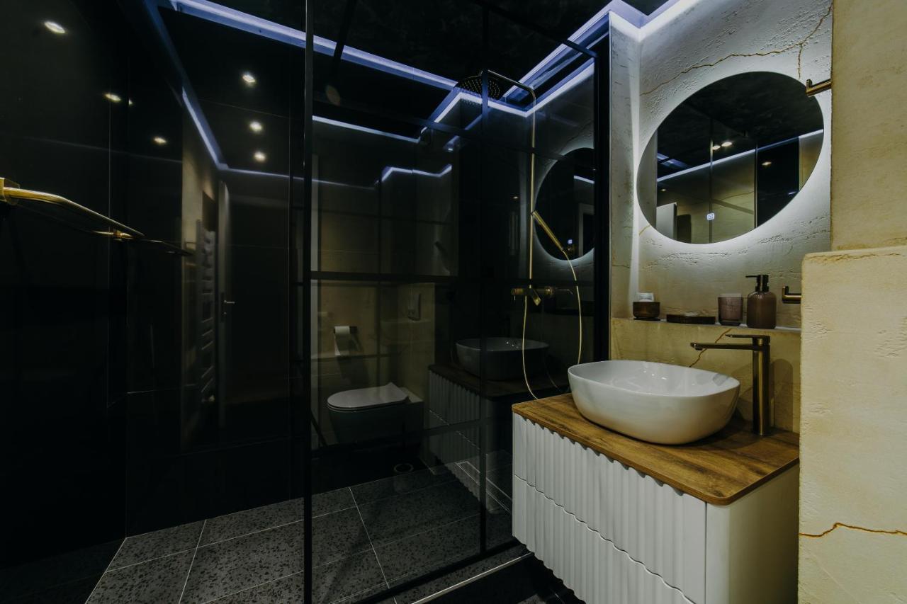 Appartement Apartman Stari Toranj II à Vukovar Extérieur photo