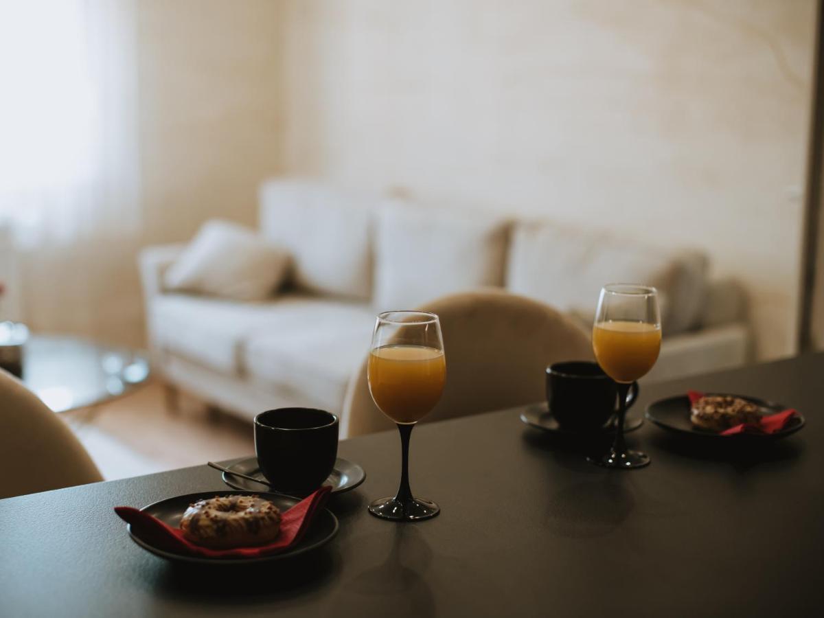 Appartement Apartman Stari Toranj II à Vukovar Extérieur photo