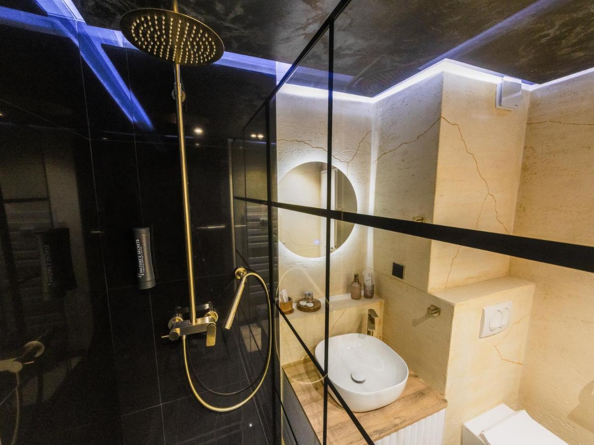 Appartement Apartman Stari Toranj II à Vukovar Extérieur photo