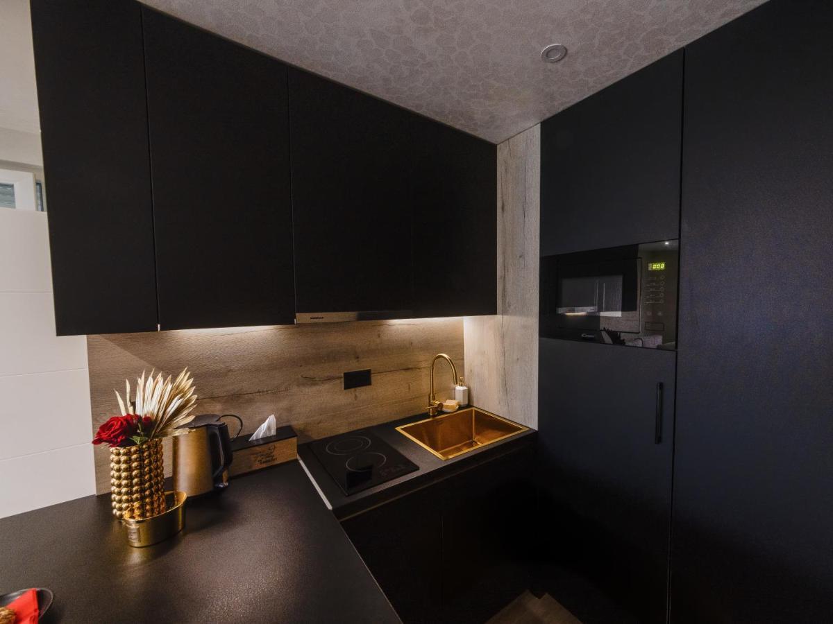Appartement Apartman Stari Toranj II à Vukovar Extérieur photo